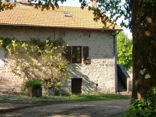 Photo de la galerie de l'établissement Maison à la ferme avec Pêche, à Roumégoux