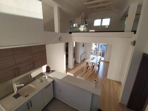 Foto Oasis of Peace Modern House 3