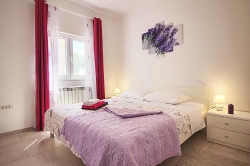 New villa Luna with private pool in Pula surrounded by greenery rented by WiiBuk