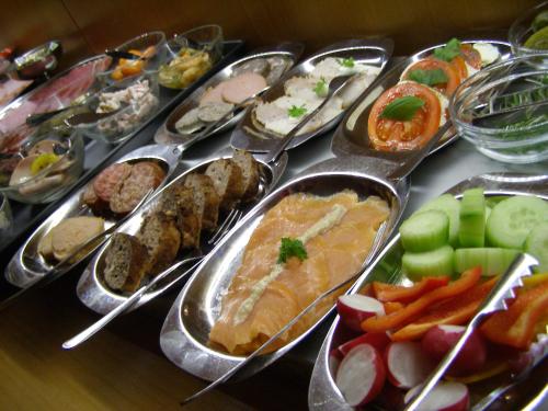 Еда / где поесть недалеко от гостевого дома