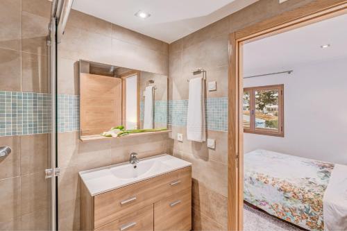 Foto dalla galleria di Apartamento Buganvilia sea a Alcudia