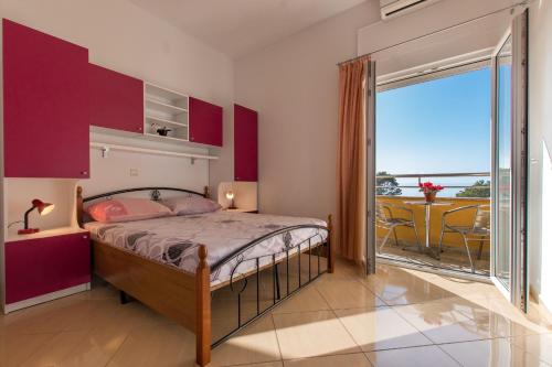Posteľ alebo postele v izbe v ubytovaní Studio apartments Zloic in Krvavica