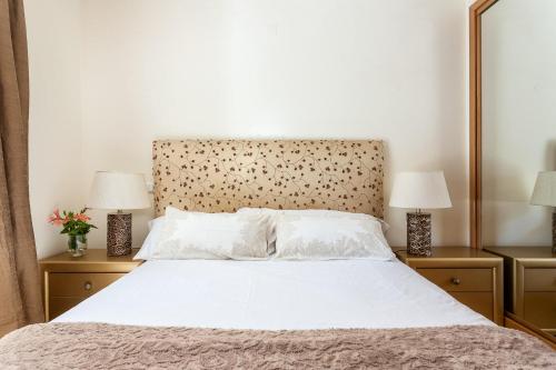Ένα ή περισσότερα κρεβάτια σε δωμάτιο στο Decor n' cozy place for families and friends