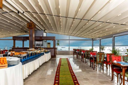 Restoran atau tempat lain untuk makan di Hotel Sultanhan - Special Category