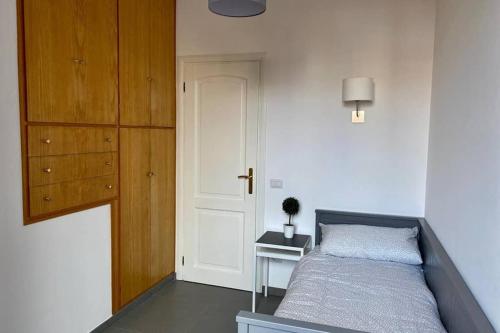Central modern apartment Rome -Locazione Turistica-
