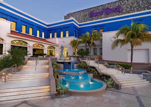Piscina a Hard Rock Hotel Riviera Maya - Hacienda All Inclusive o a prop