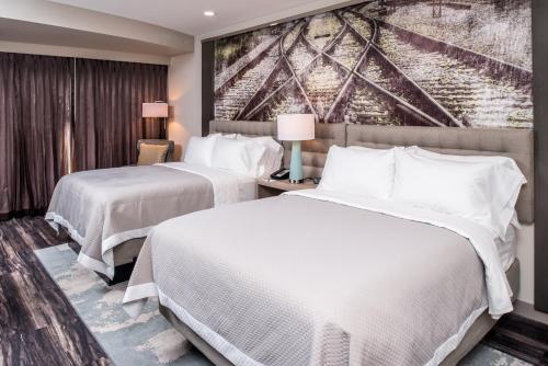 Katil atau katil-katil dalam bilik di Hotel Indigo - Frisco, an IHG Hotel
