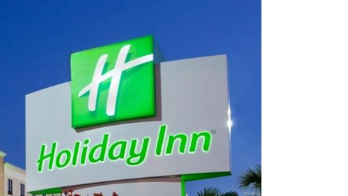 a hilleyim sign on top of a building at Holiday Inn Joplin by IHG in Joplin