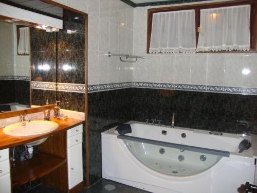 Phòng tắm tại Posada Rumoroso