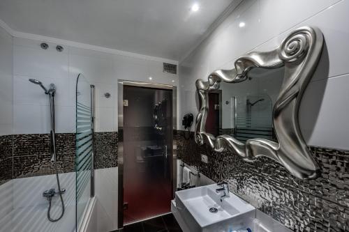 Motel Venus La Coruña tesisinde bir banyo