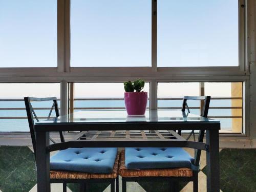 Apartamento con impresionantes vistas junto a la playa