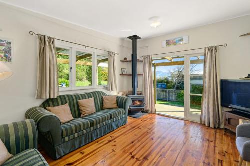 Gallery image of Back of Beyond Cottage - Lake Rotoehu Holiday Home in Rotoiti