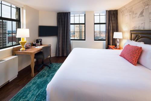 Hotel Indigo Baltimore Downtown, an IHG Hotel Image
