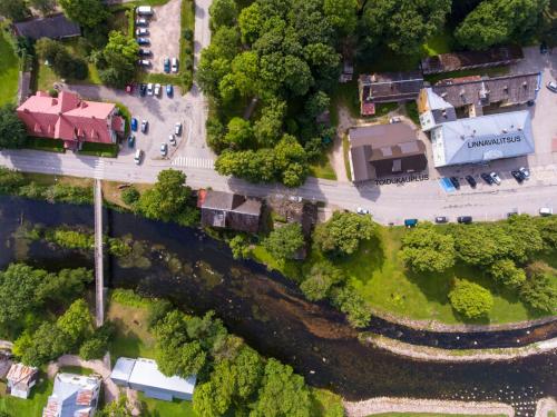 Letecký snímek ubytování Lossi 8-5 Põltsamaa Erika