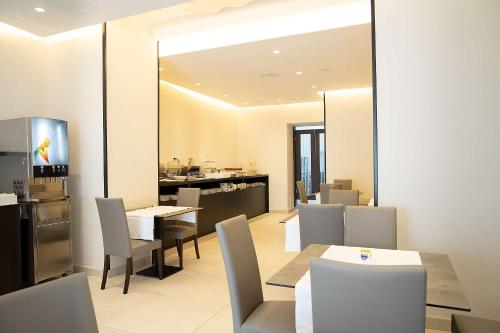 Hotel Palazzo Argentaにあるテレビまたはエンターテインメントセンター