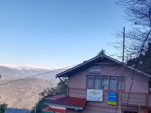 Gallery image of Little Singamari Home Stay in Darjeeling