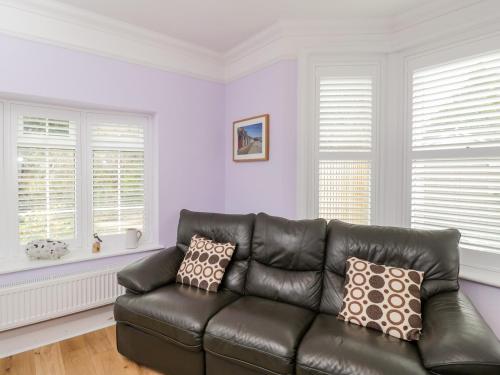 49 Ulwell Road – Photos 3