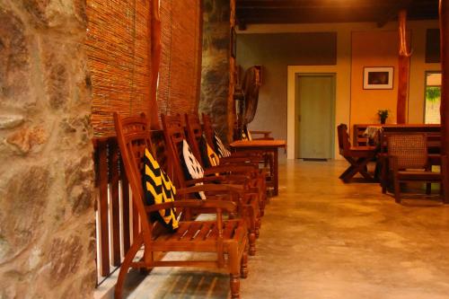 Ruang duduk di Jungle House