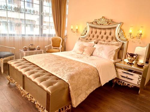 Postel nebo postele na pokoji v ubytování Fatma Sultan Oldtown Konak & Restaurant ,100Mb fast internet