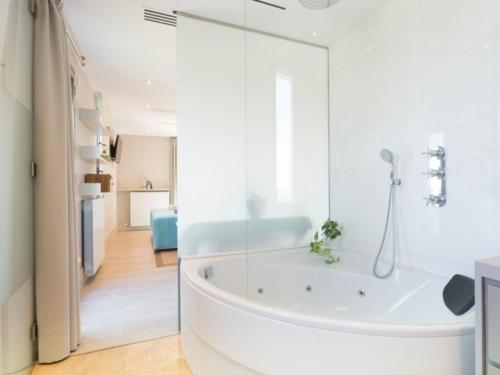 Kronos on the Beach Attic Suite photo 9