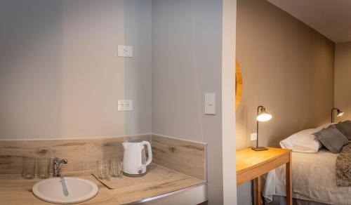 A bathroom at El Arribo Hotel