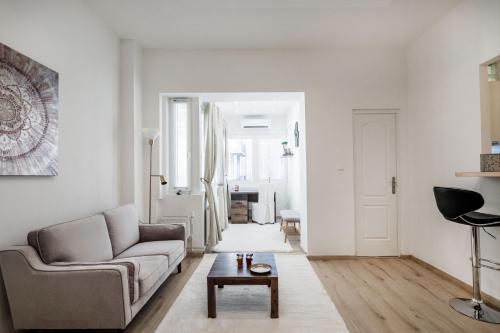 Viktoria design studio apartment 1011 Budapest, 37B Fő utca 3. em. 3. kép - 3