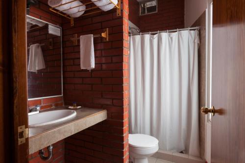 ห้องน้ำของ Hotel Posada el Cid