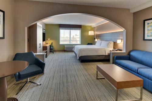 Imagen de la galería de Holiday Inn Express Hotel & Suites Columbus-Fort Benning, an IHG Hotel, en Columbus