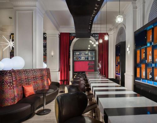 Hotel Indigo Atlanta Midtown, an IHG Hotel Image