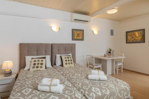 Divina Blue Apartments