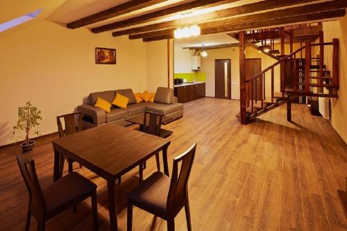 Χώρος καθιστικού στο Aparthotel Na Mytniy