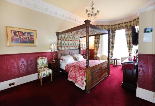 Ένα ή περισσότερα κρεβάτια σε δωμάτιο στο Lauderville guest house