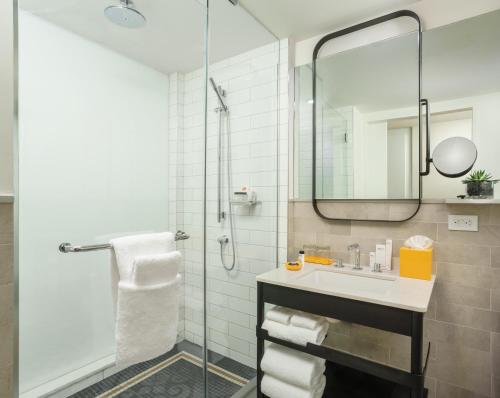 Hotel Indigo Lower East Side, an IHG Hotel, New York – Updated 2022 Prices
