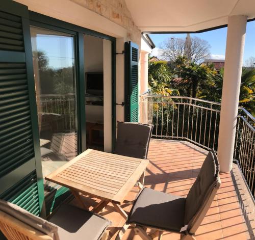 Μπαλκόνι ή βεράντα στο Todor Seaside Apartments