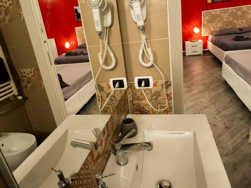 Et badeværelse på B&B Cosmoneapolitan