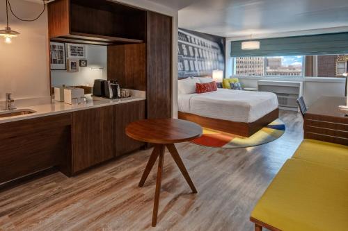 Hotel Indigo - Memphis Downtown, an IHG Hotel Image