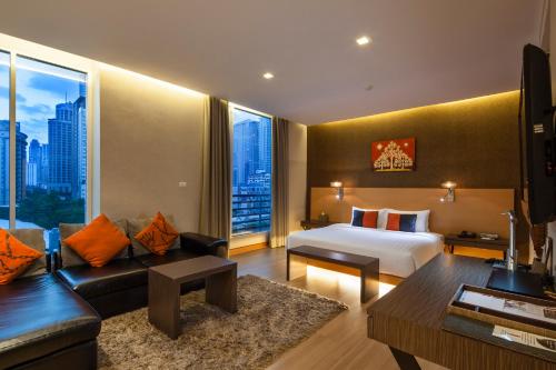 Sjónvarps- og/eða afþreyingartæki á Hotel Solo, Sukhumvit 2, Bangkok - SHA Extra Plus