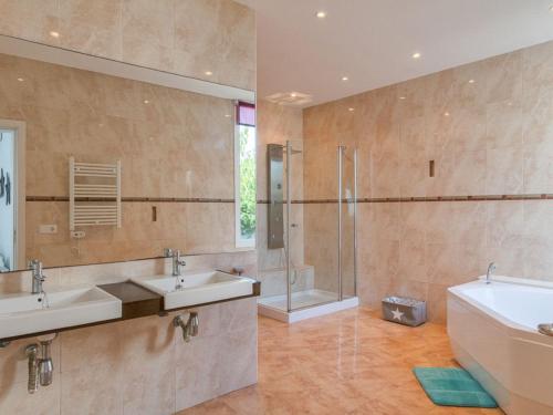 Holiday Home Prada (Spanje Lloret de Mar) - Booking.com