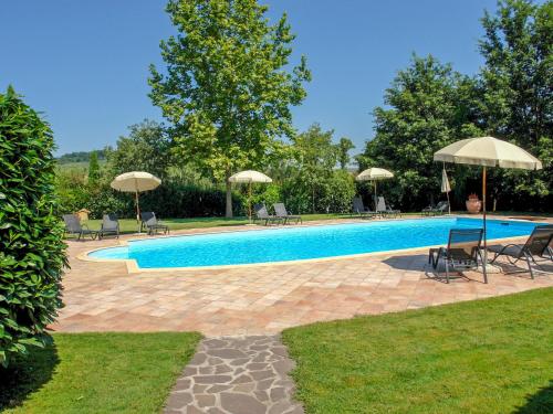 Πισίνα στο ή κοντά στο Holiday Home Podere Gioia by Interhome