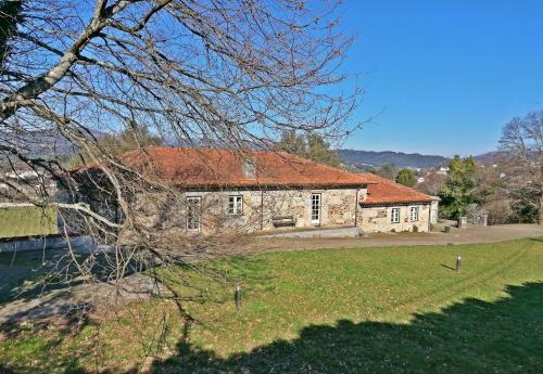 O edifício onde o alojamento de turismo rural está situado