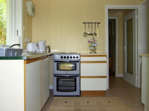 Kjøkken eller kjøkkenkrok på Roddy's Cottage