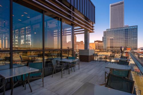 Gallery image of Hotel Indigo Tulsa DWTN/Entertainment Area in Tulsa