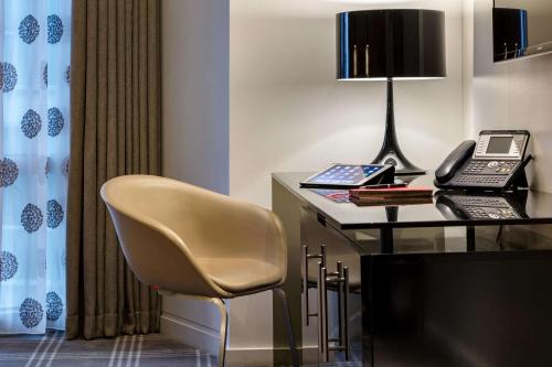 Radisson Blu Hotel, London Canary Wharf East Image