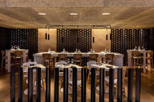 Radisson Blu Hotel, London Mercer Street Image