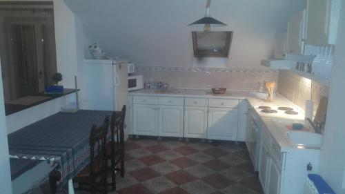 Una cocina o cocineta en Apartment Nedic