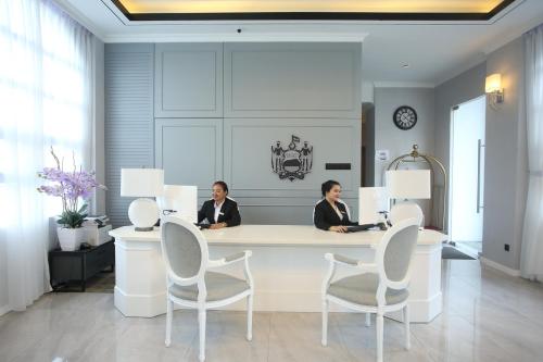 Επισκέπτες που μένουν στο Stanton Hotel
