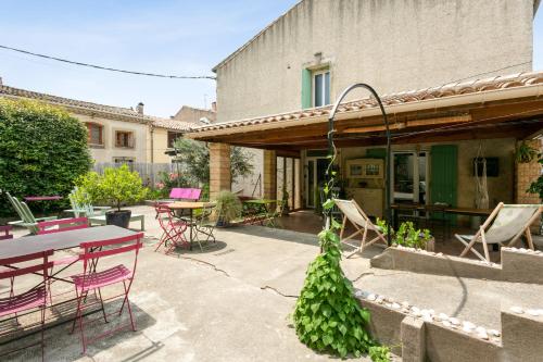Το κτήριο όπου στεγάζεται  το bed & breakfast