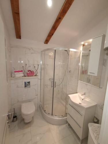 Apartmani Pina 2