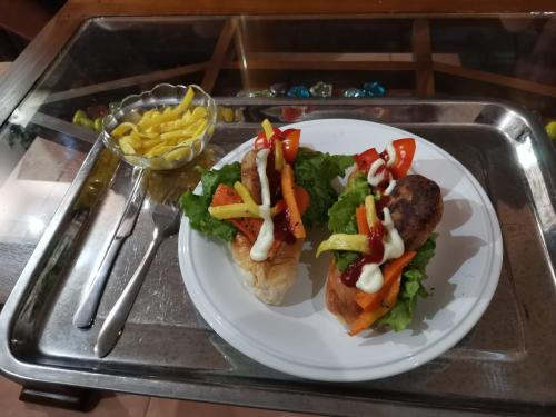 Comida en la casa de huéspedes o alrededores