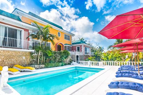 Foto da galeria de Viking Hill Oceanfront Hostel & Resort em Nassau